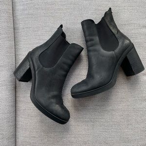 Black Heeled Chelsea Bootie